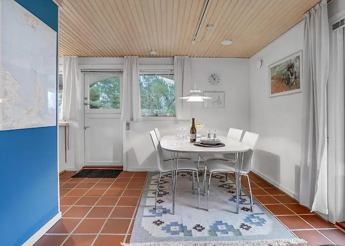 Feriehus Amazing In With Wifi